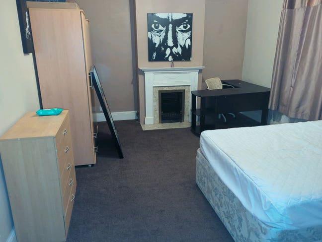 Massive Double Room for 1 person Main Photo
