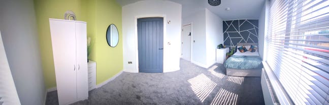 High Street, Modern Ensuite Bedrooms, Kingswood   Main Photo