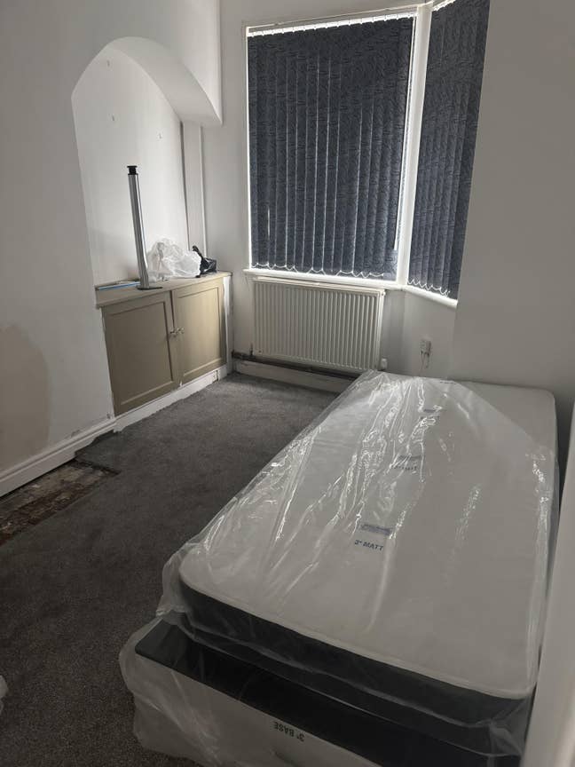 Big Double Room For Rent In Manchester Main Photo