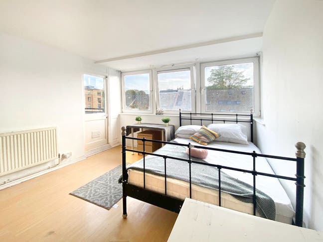 Amazing Room - Private Balcony - North Ldn Main Photo