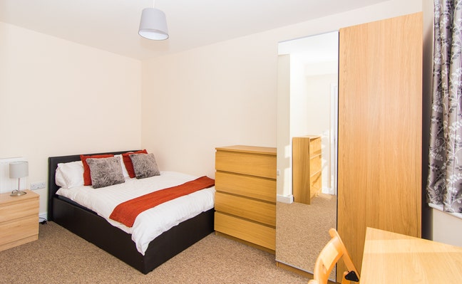 Double En Suite Bilton Available 1st October Main Photo