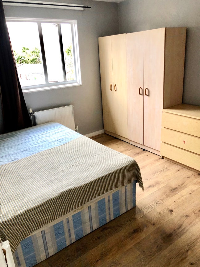 Nice Double Bedroom- Bermondsey/ London Bridge Main Photo