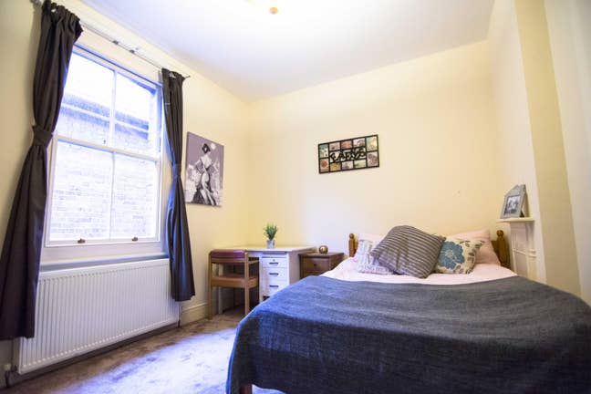 Refurbished DBL single occupancy, Garden House Main Photo