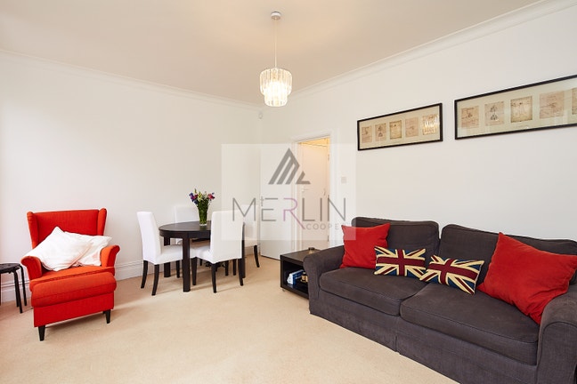 1 Bed Flat in Queens Park. W9 Main Photo