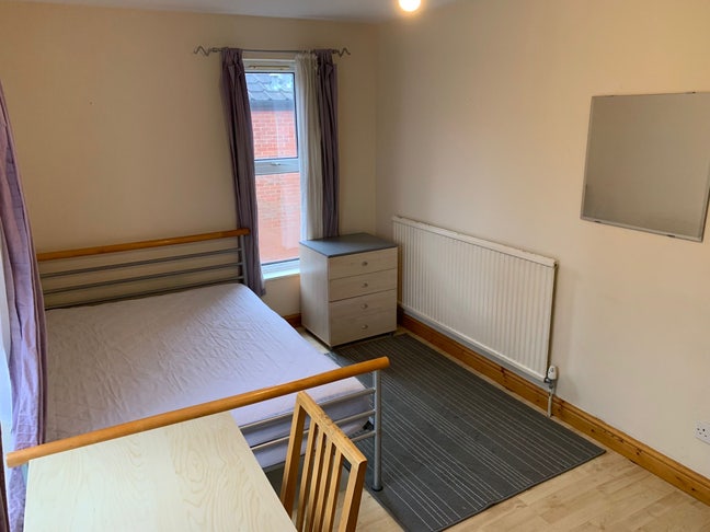 Wisley Avenue  Bradwell Common Main Photo