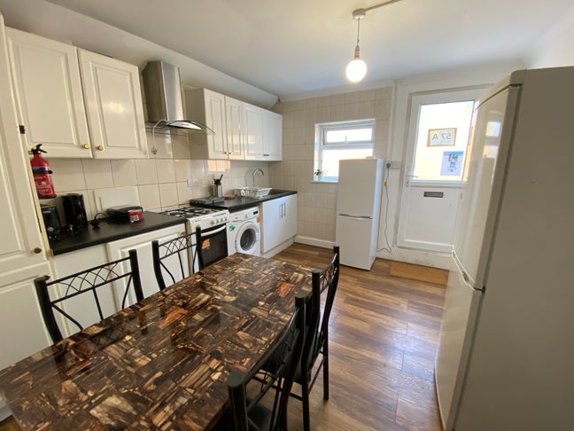 ✨💃 WOW! Incredible Double Room – Willesden Green  Main Photo