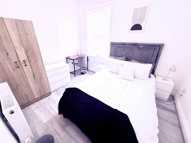 ✨Bright & Social Living in Didsbury✨ Main Photo