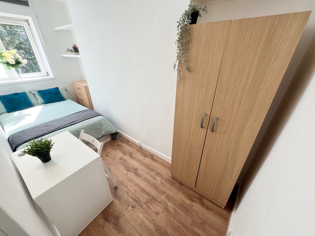 Bethnal Green E2 – £715 + Bills 🚇 Main Photo