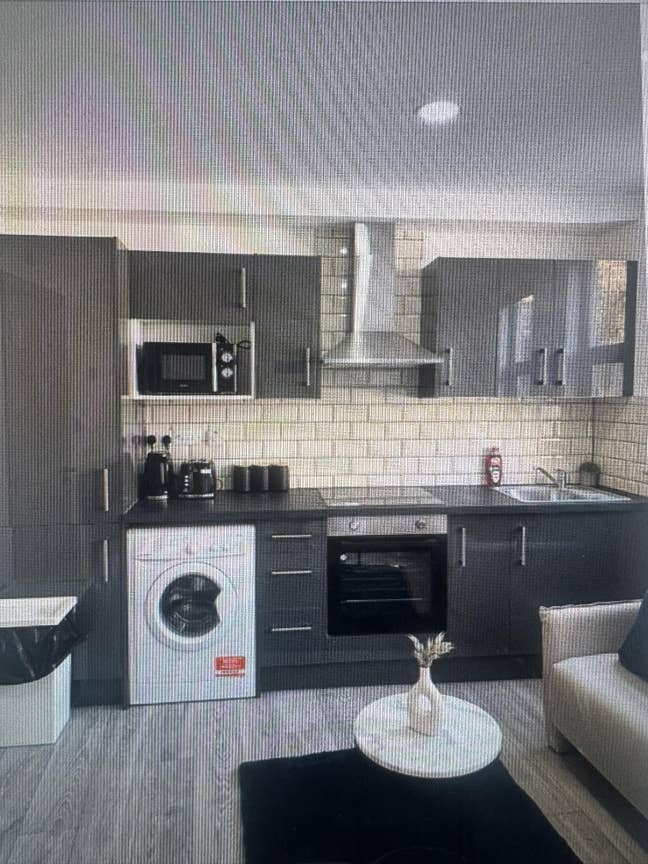 1 Bedroom flat in Mile End Road Main Photo