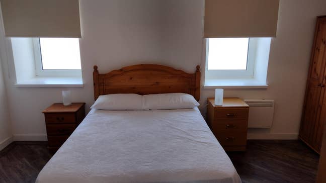 Self-contained furnished refurbished accommodation Main Photo