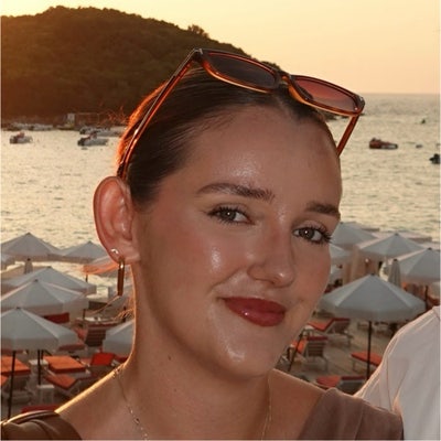 27 yo looking for room  Main Photo