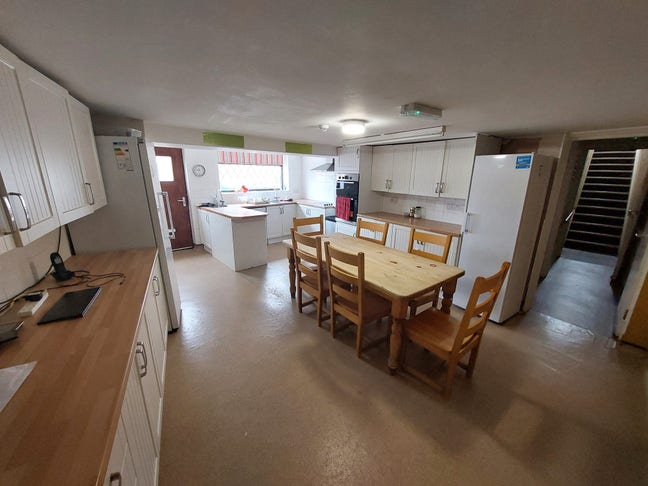 “Prime S12 Living – Bills, Parking & More!” Main Photo
