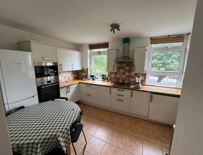 🏡 Double Rooms in Sharing (£500) with All Bills Main Photo