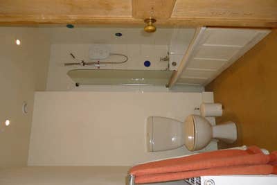 Sunny double in shared 2 bed flat Main Photo