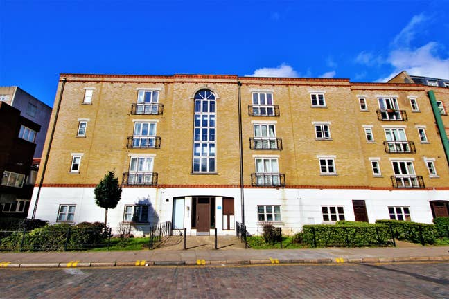Modern 2 bed, 2 bath, Whitechapel E1 Main Photo