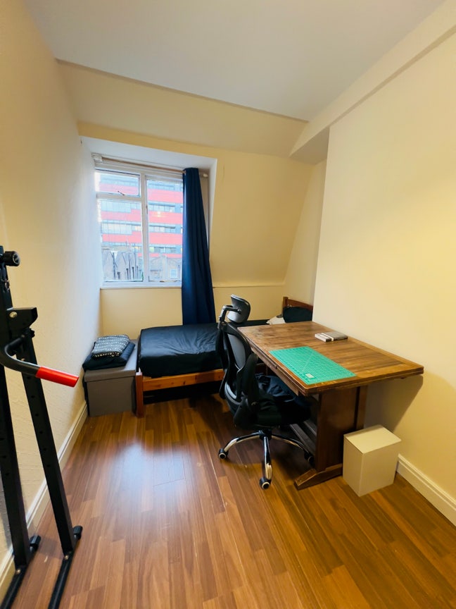 Available Room in Whitecheapel  Main Photo
