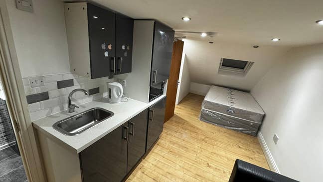 Studio in Harrow & Wealdstone Station Main Photo