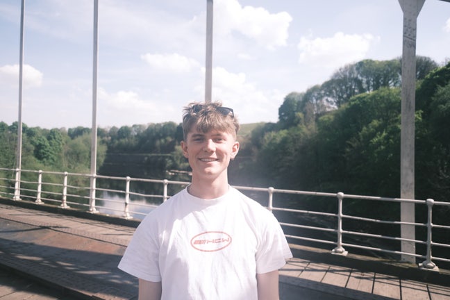 Hi, I’m a 23 year old single male who has j... Main Photo