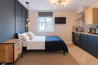 NG9: 1 Studio 1 Ensuite Available in Stapleford Main Photo