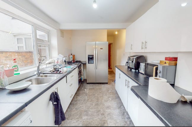 17 Filbert Street, 5 Bedroom Terraced House Main Photo