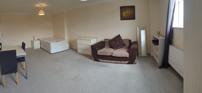 Massive double room (7m x 3.5m) Main Photo