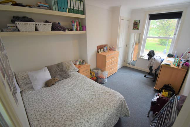 Students Only - Double Rooms Available 2025 Main Photo