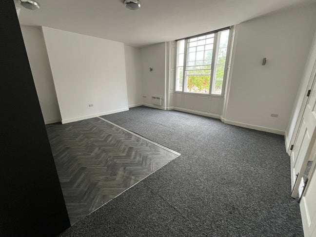 First Floor Apartment to Rent – Retford Town Centr Main Photo