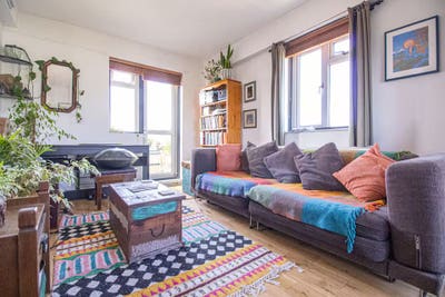 Flat to rent short-term on corner of Clissold Park Main Photo