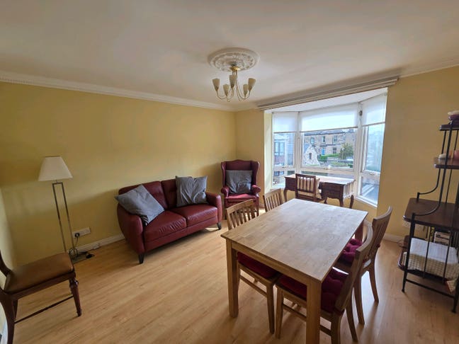 Fantastic 2 bedroom flat, lovely location Main Photo