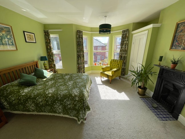 2x double bedroom in 4 bed terrace Main Photo