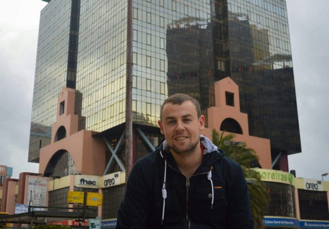 Professional Male working at UOB seeks a room Main Photo