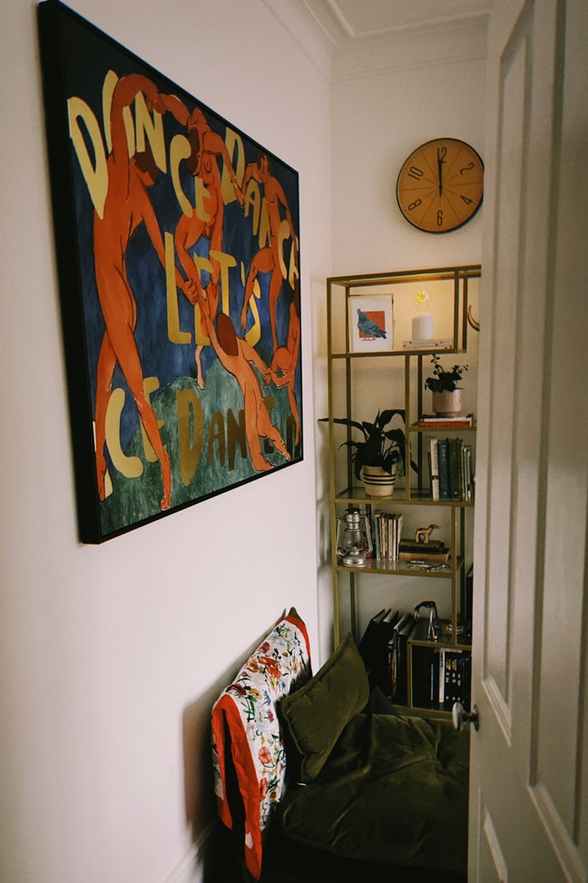 Pet lover wanted for Part Furnished Room Main Photo