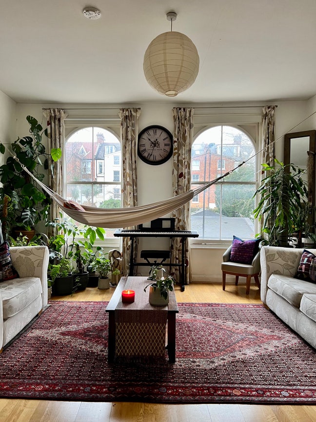 Large 1 bed flat available for 3 weeks Main Photo