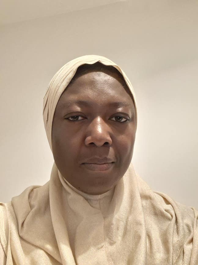 Professional Female seeks a single or double room Main Photo