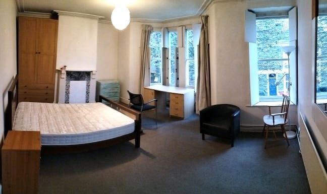 Furnished Large Double Bed Room in Bishopston Main Photo