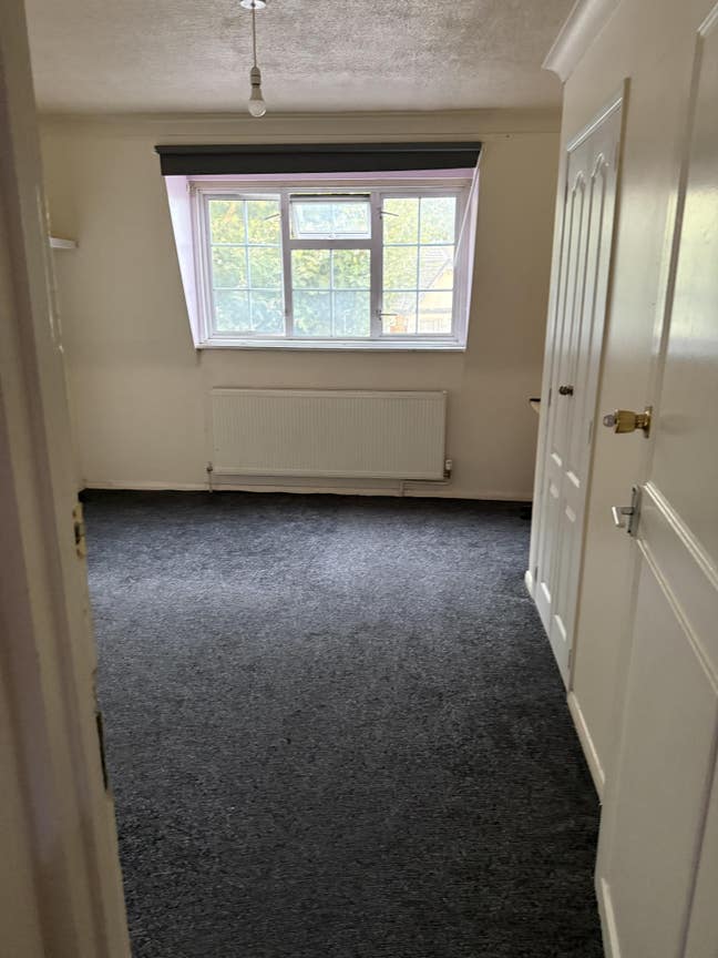 Double Room in Chingford  E4 Main Photo