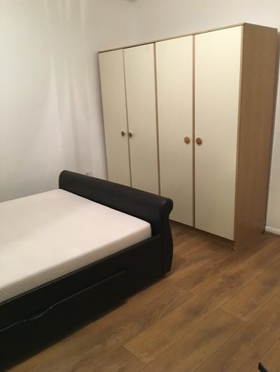 Spacious double room in New Malden Main Photo