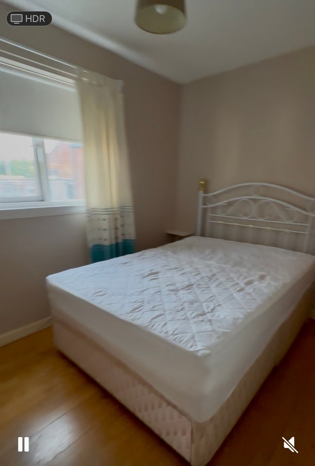 Lovely Double Room - 1 min walk to train station Main Photo