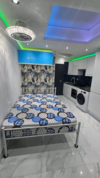 Brand New Studio Flat 2 min from NP Station Main Photo