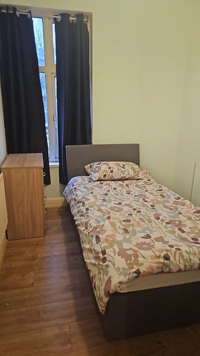 Single room to rent Orpington high street !  Main Photo