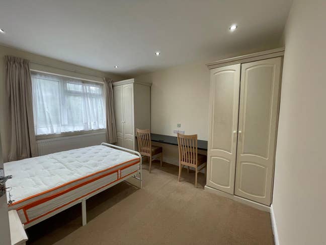 Furnished Double Bed Room | Rayners Lane  Main Photo