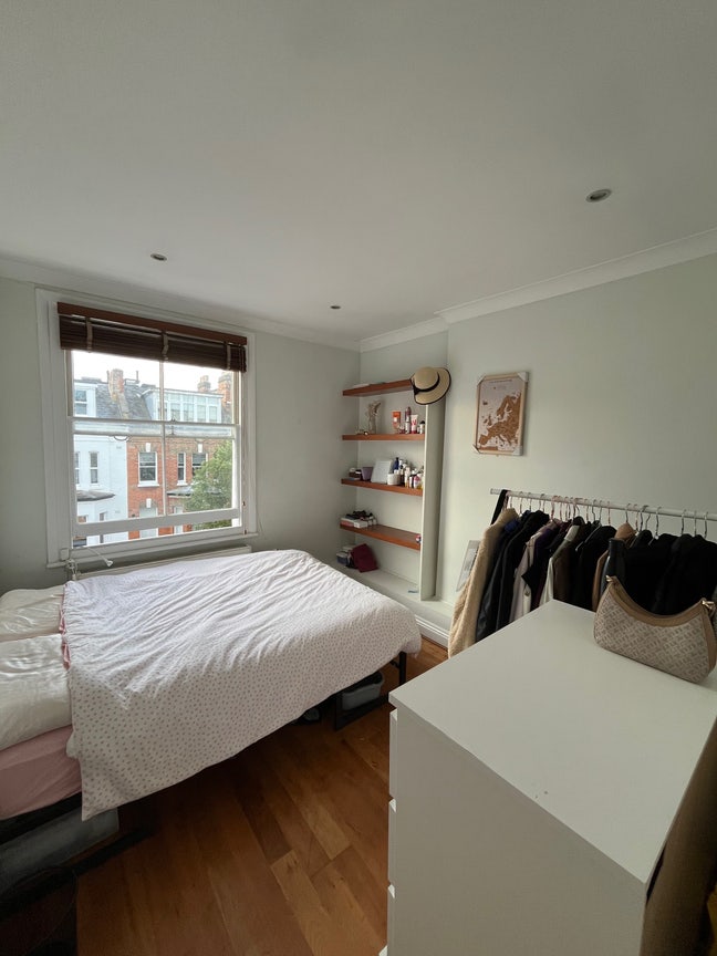 2B1B Flat in St John’s Wood  Main Photo