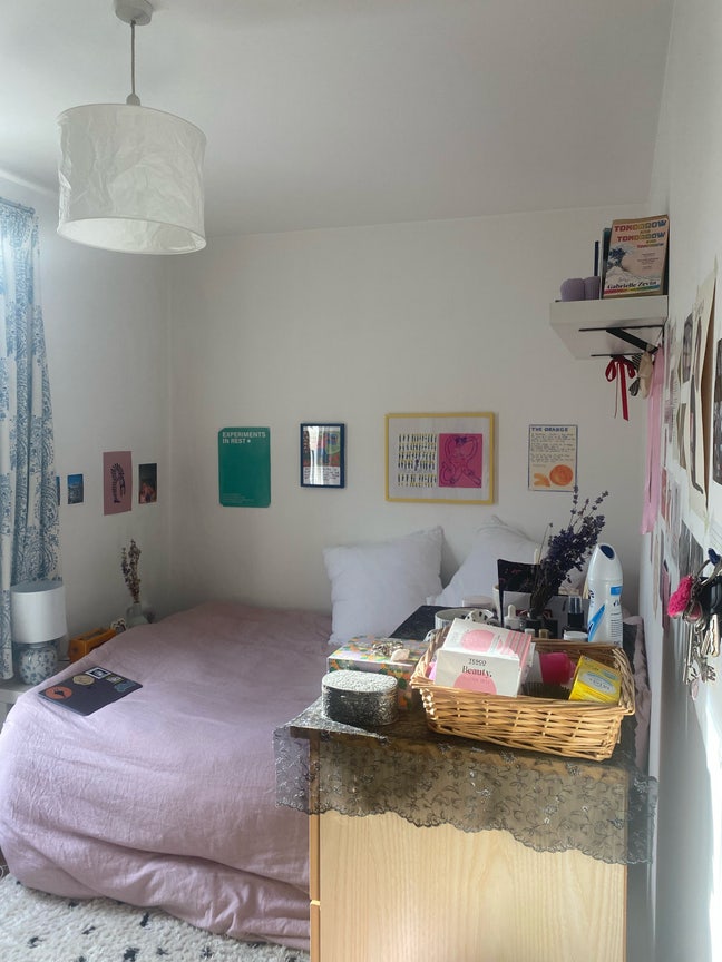 Double room in friendly Bethnal Green flat! 🌞 Main Photo