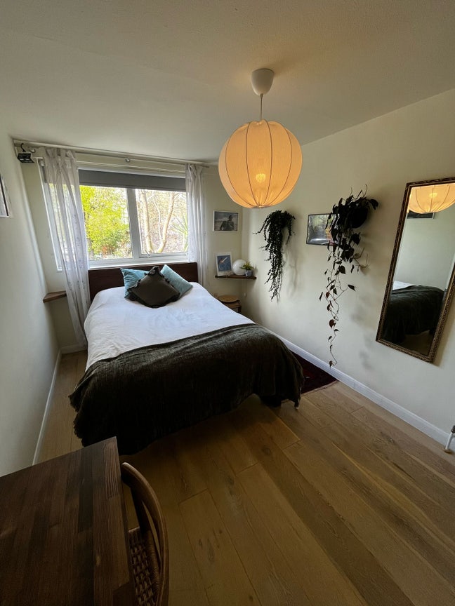 2-3 month sublet in an incredible 3 bedroom flat Main Photo