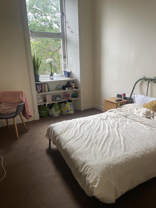 Lovely 5 bedroom flat in west end of Glasgow  Main Photo