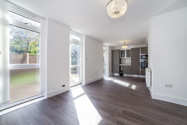 3 Bed & 2 Bath, Garden, In NW8 Main Photo