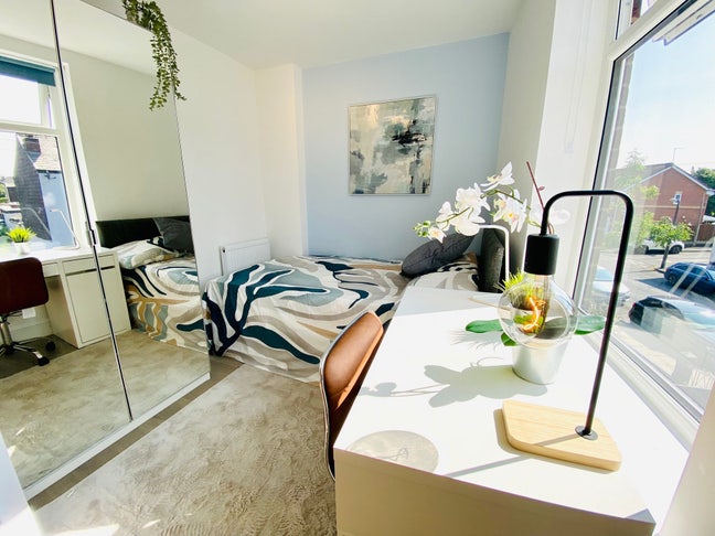 Designer 6 bed Whitefield - EN-SUITE Rooms Main Photo