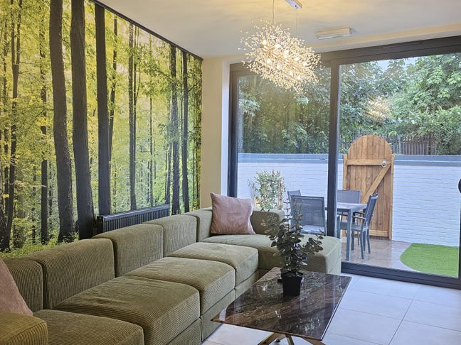 Designer 8 Bed Fallowfield House Main Photo