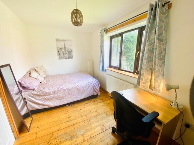 8 Bed Fallowfield House Main Photo