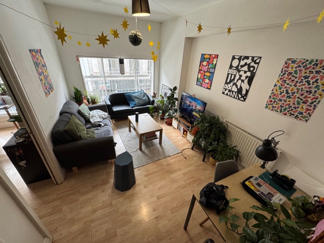 NQ Oldham street flat available mid Nov Main Photo